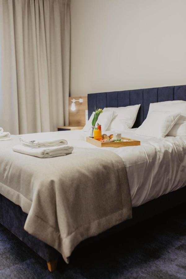 Molto Bene Hotel & Restaurant Skorcz Экстерьер фото