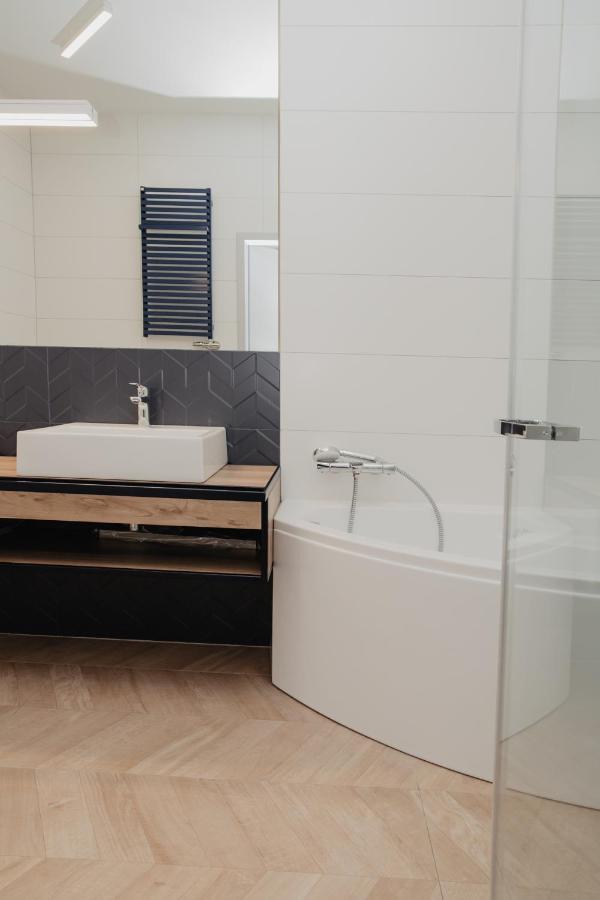 Molto Bene Hotel & Restaurant Skorcz Экстерьер фото